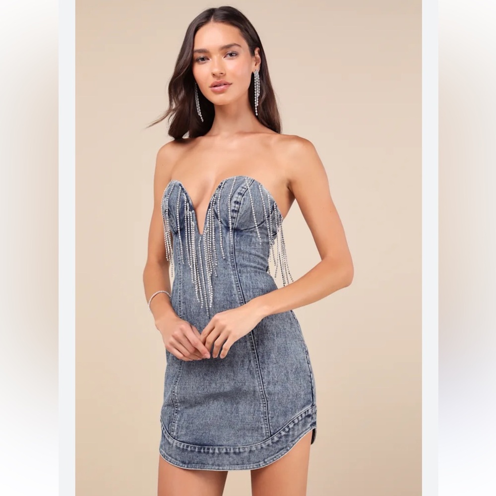 Lulus Dazzling Vibes Med Wash Rhinestone Strapless Denim Mini Dress - Large